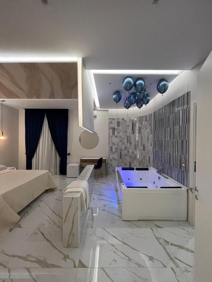 Redamare Suite Lago Patria Esterno foto