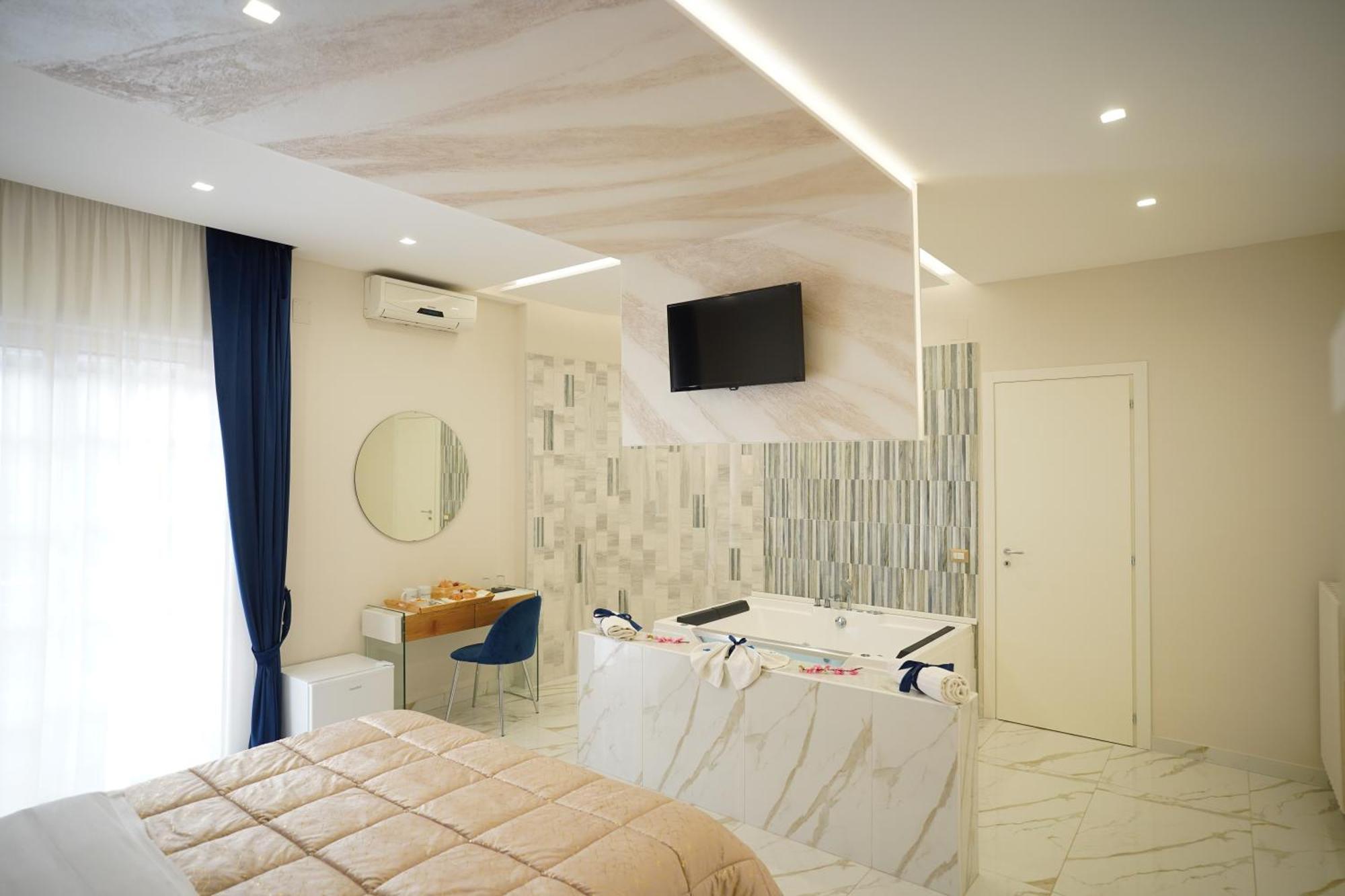 Redamare Suite Lago Patria Esterno foto