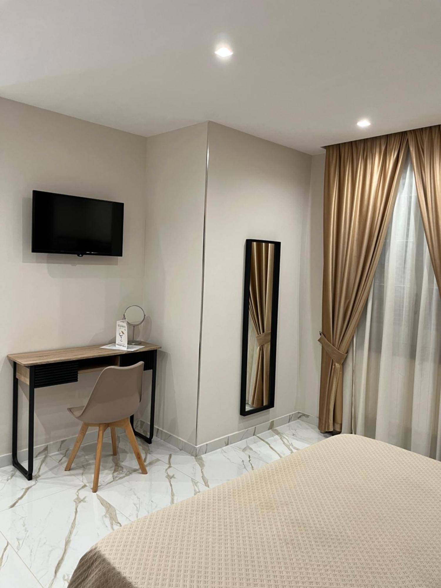 Redamare Suite Lago Patria Esterno foto