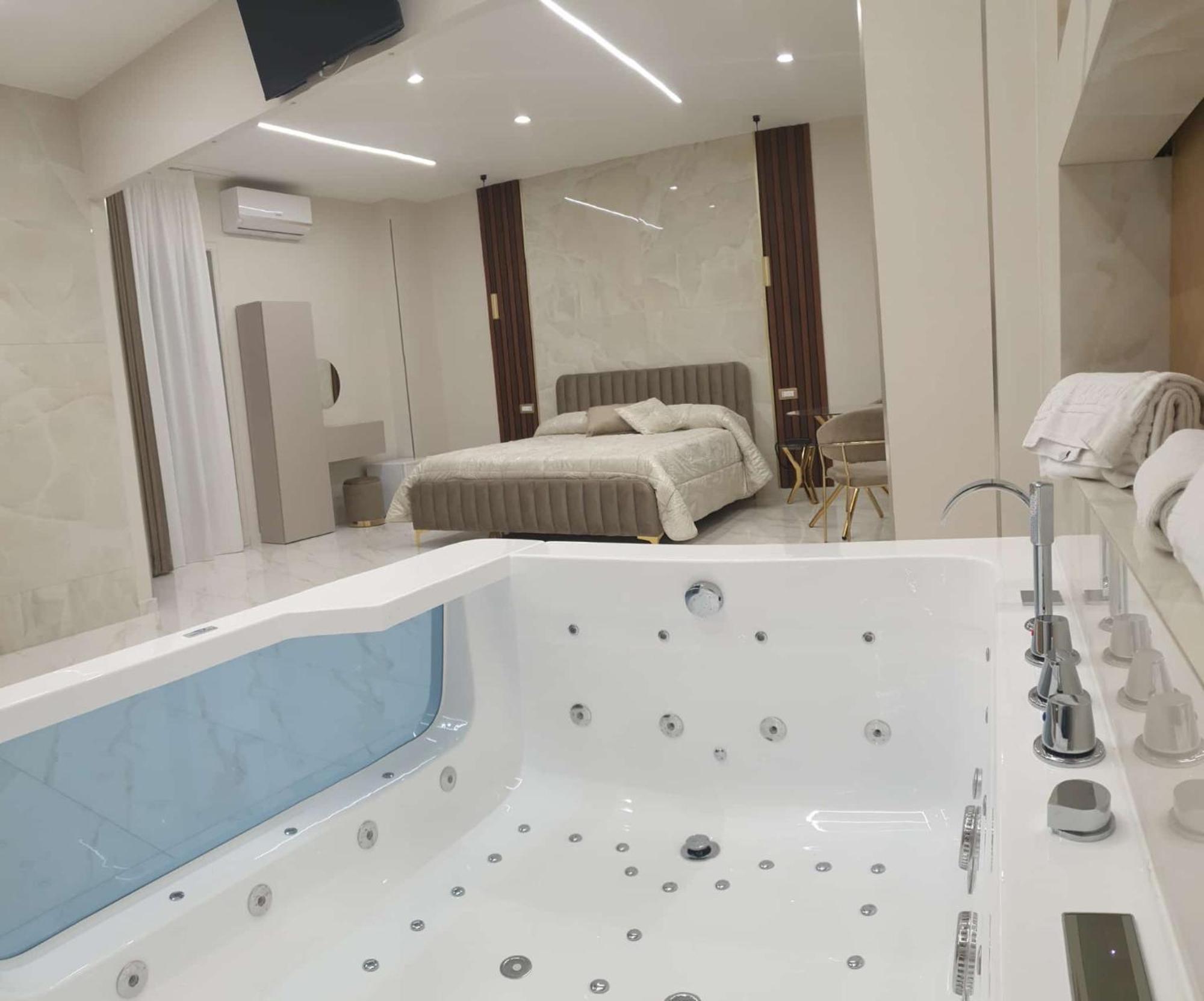 Redamare Suite Lago Patria Esterno foto