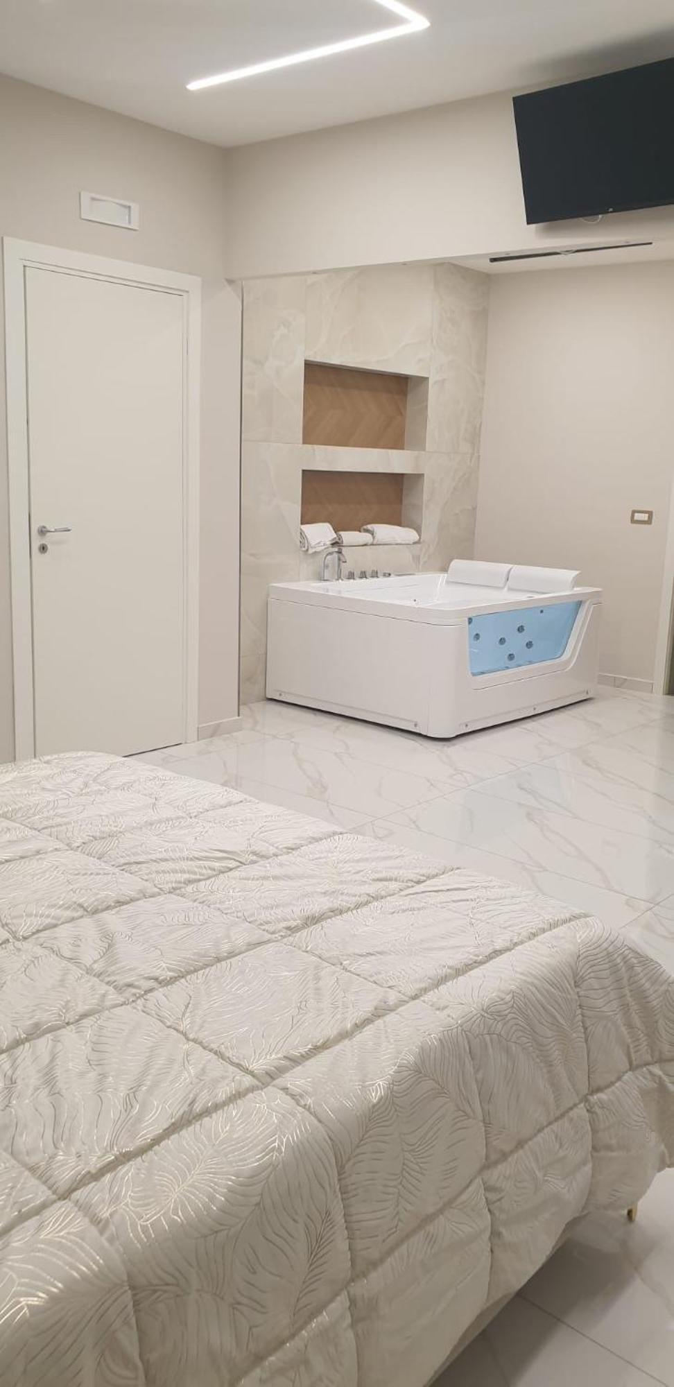 Redamare Suite Lago Patria Esterno foto